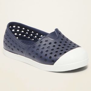 NWOT Old navy perforated slip on shoes - size 10